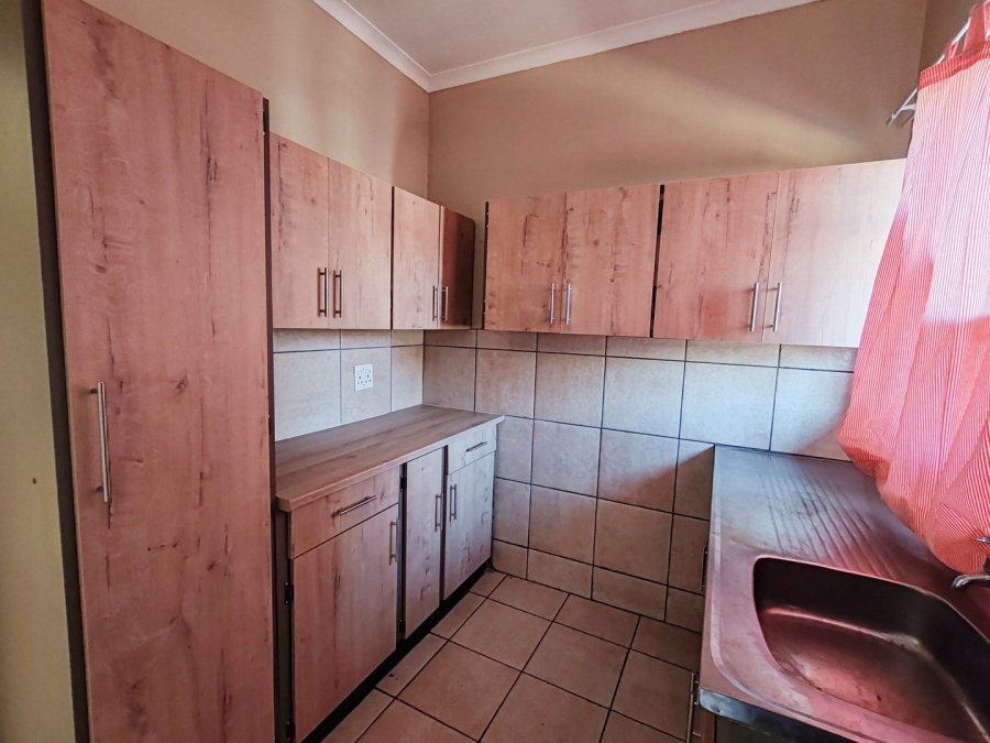 2 Bedroom Property for Sale in Potchefstroom North West
